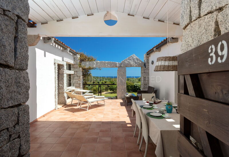 Villetta Bluetiful: Building Exterior