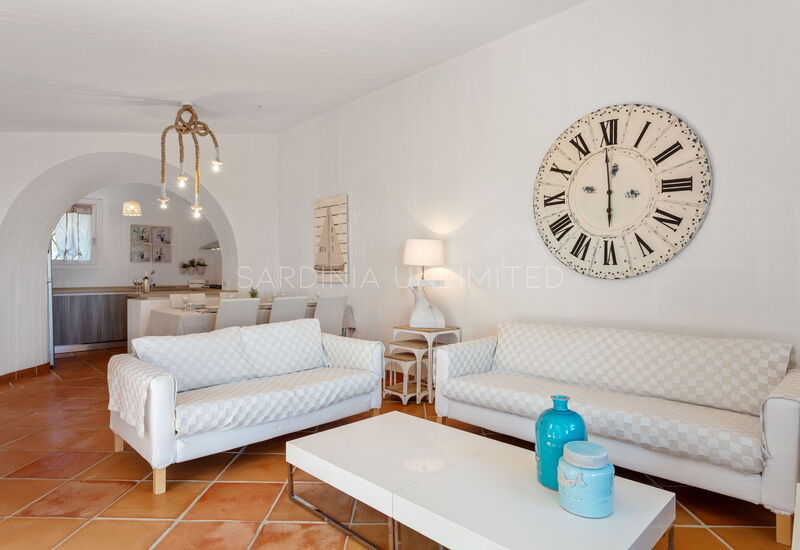 Villetta Bluetiful: Living Room