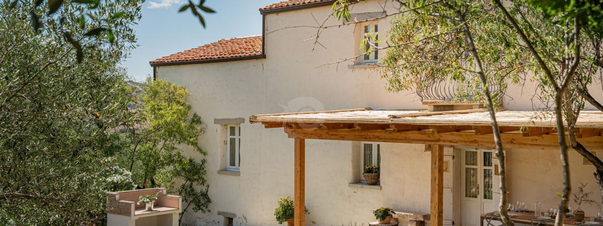 Villa Canto Antico: Building Exterior