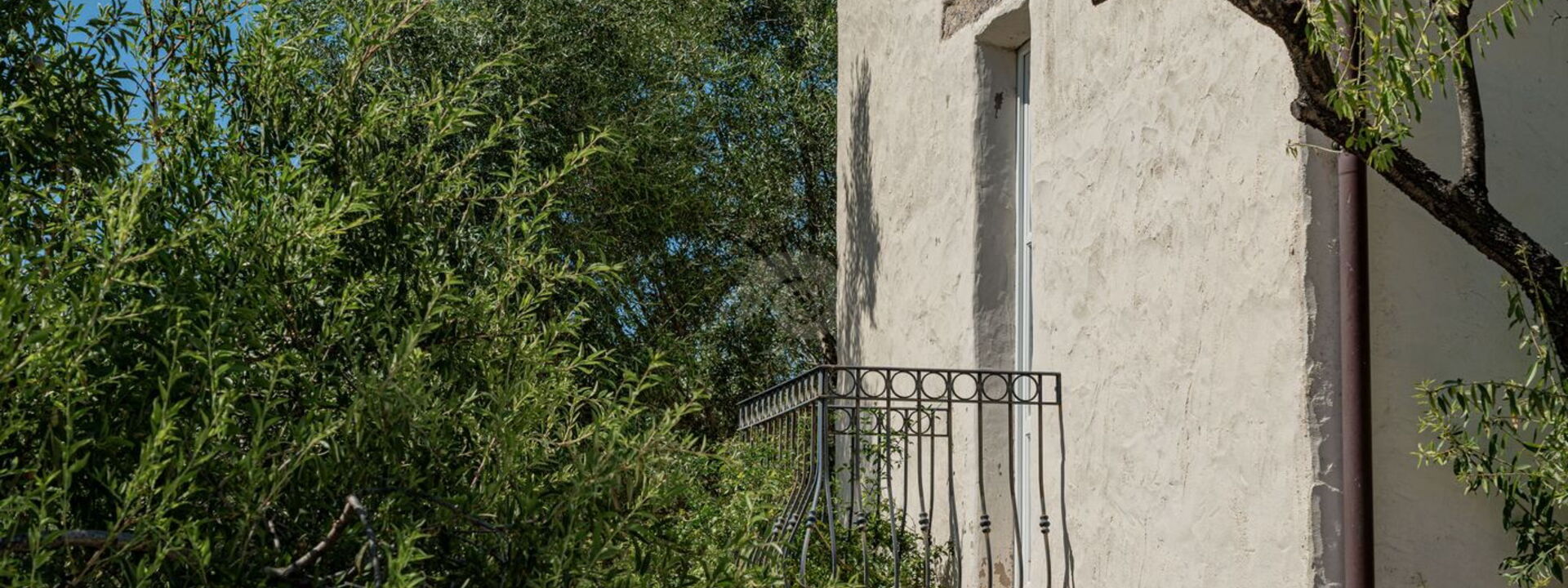 Villa Canto Antico: Building Exterior