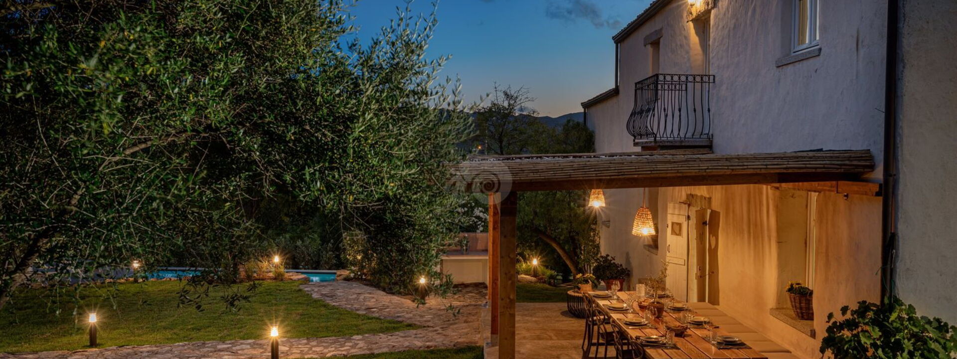 Villa Canto Antico: Building Exterior