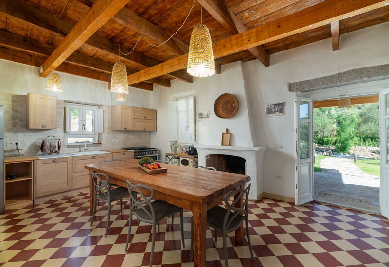 Villa Canto Antico: Dining Room, Kitchen