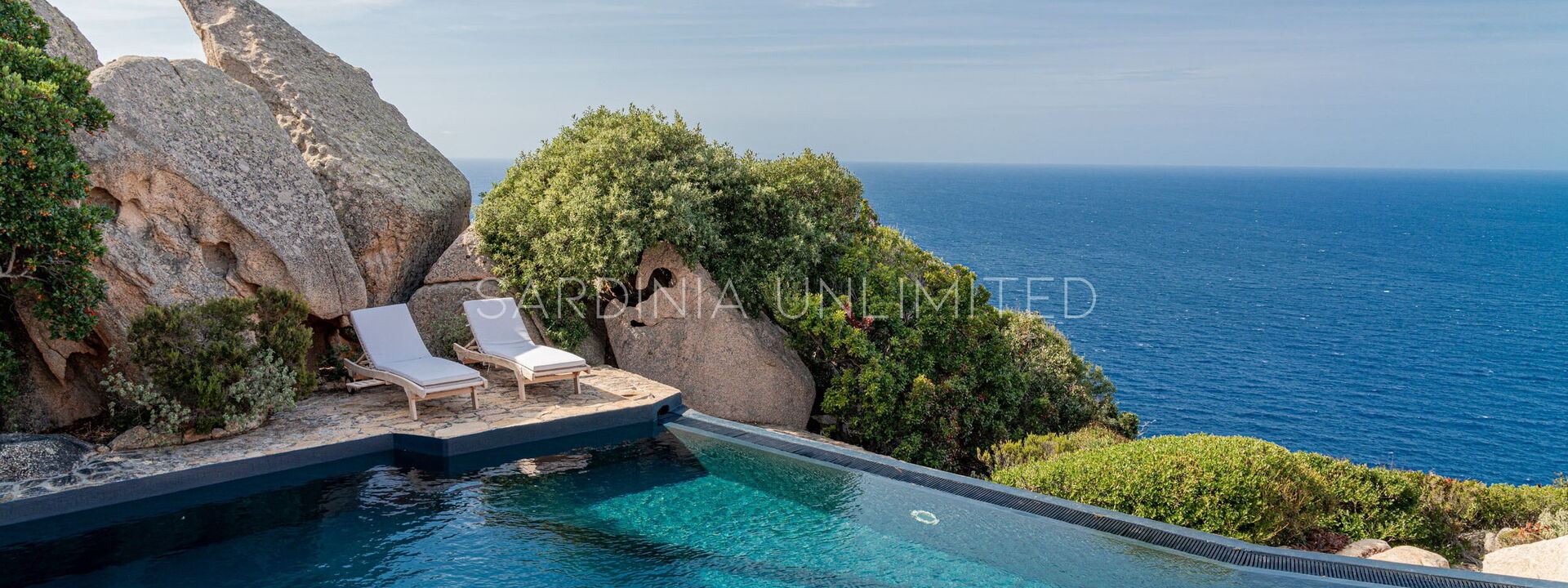 Villa Il Faro di Cyrano: Villa con piscina Costa Paradiso | Sardinia Unlimited