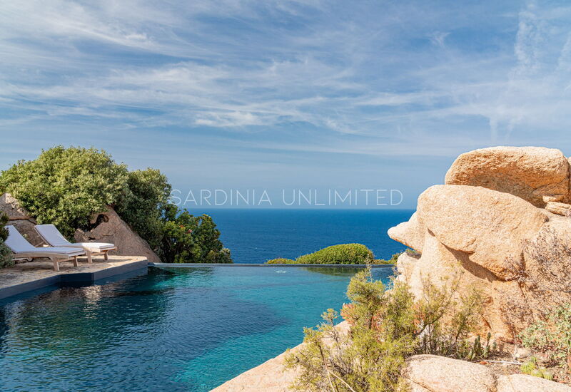 Villa Il Faro Di Cyrano: Building Exterior, Pool, Scenic View