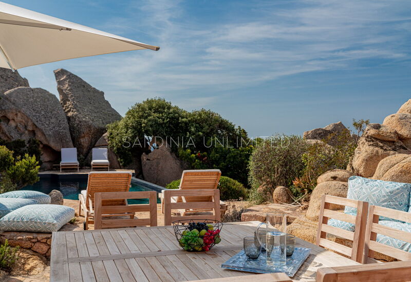 Villa Il Faro Di Cyrano: Building Exterior