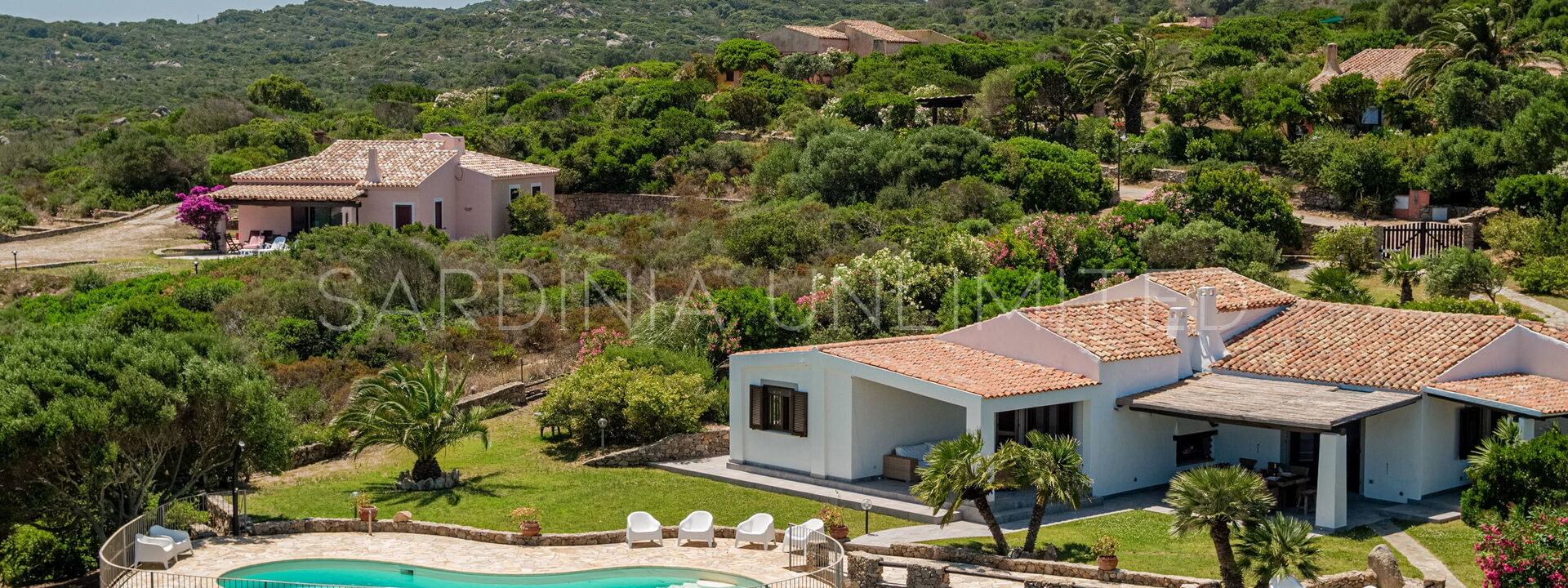 Villa Verdant: Buitenkanten, zwembad