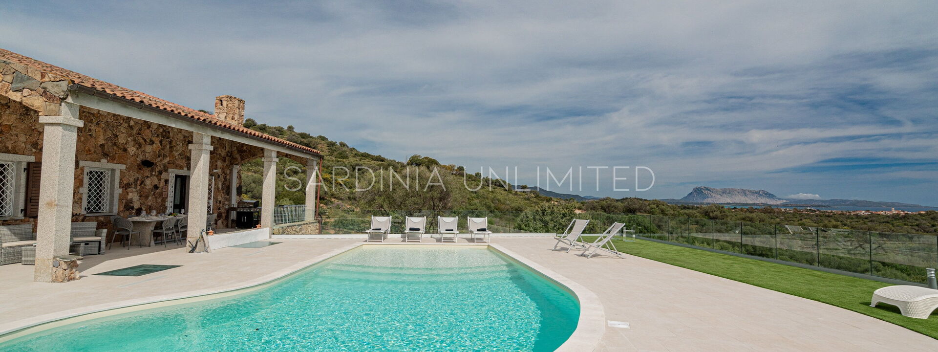 Villa i Venti di Molara: bassin, Extérieurs, Vues