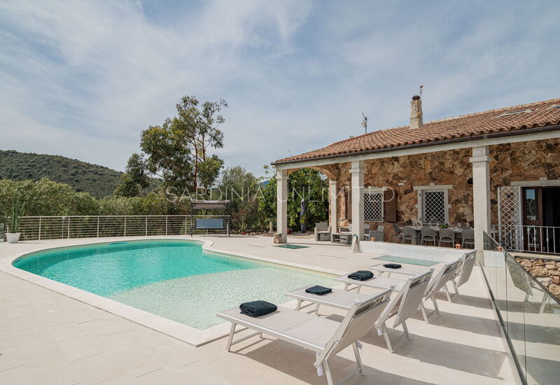 Villa I Venti di Molara: Building Exterior, Pool