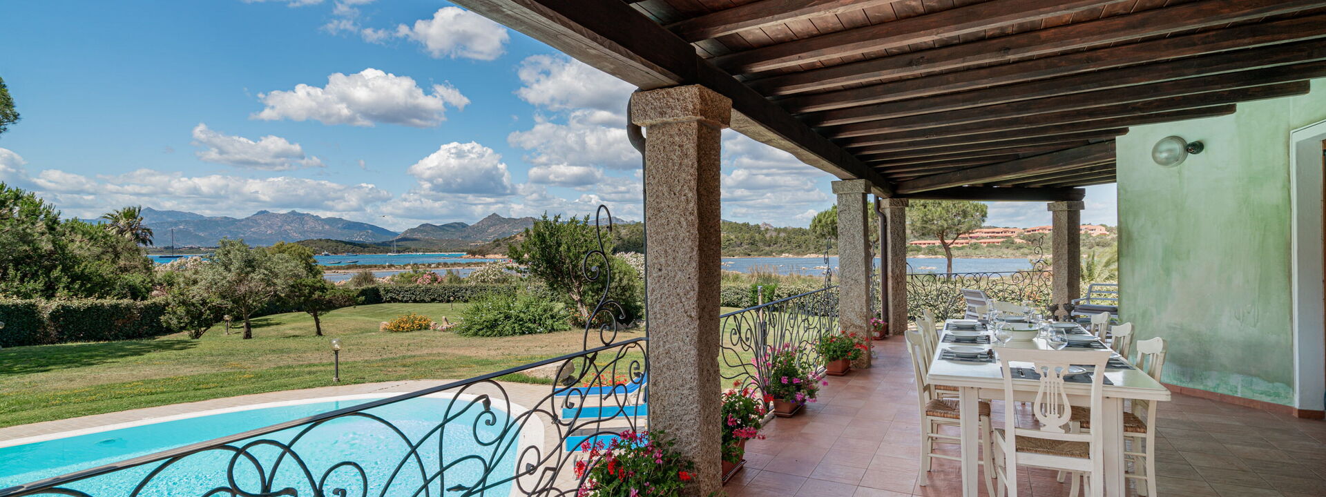 Villa Karex: Balcone / Terrazza / Patio, Piscina