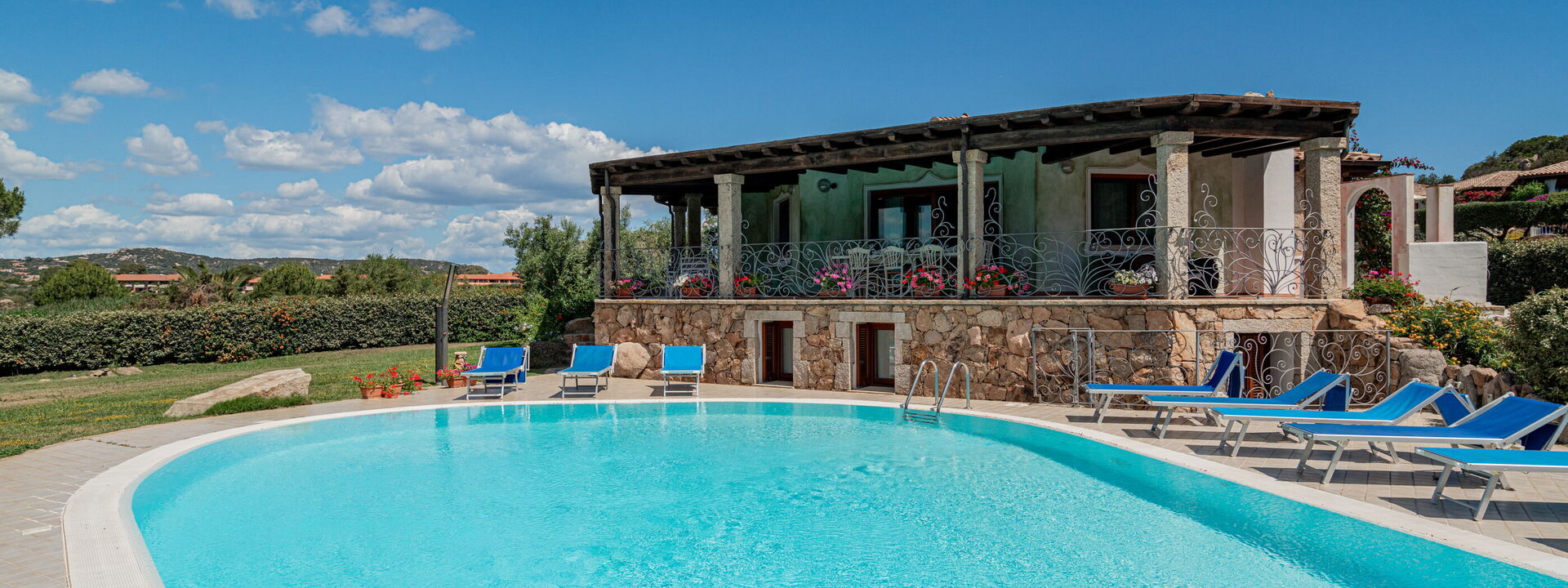 Villa Karex: Esterni, Piscina