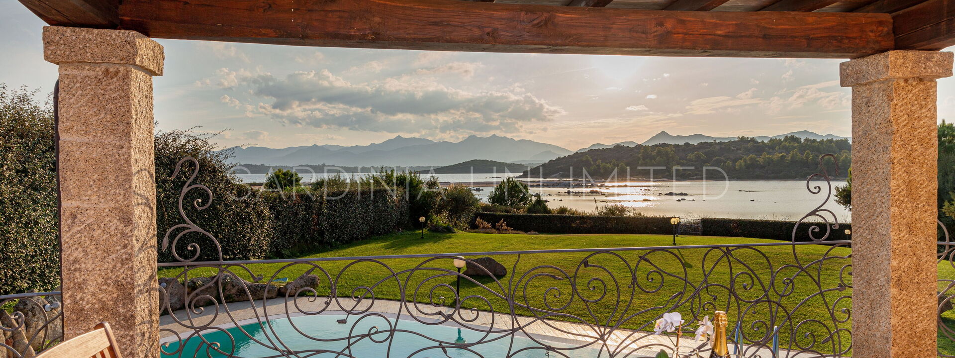 Villa Karex: Balcone / Terrazza / Patio, Esterni