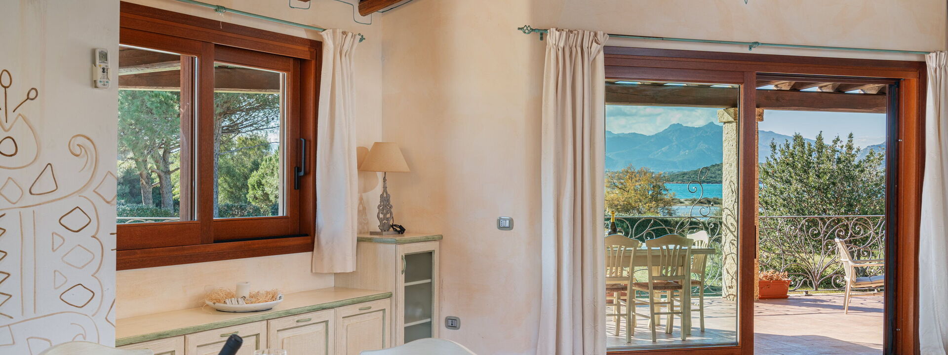 Villa Karex: Sala da pranzo, Vista Panoramica