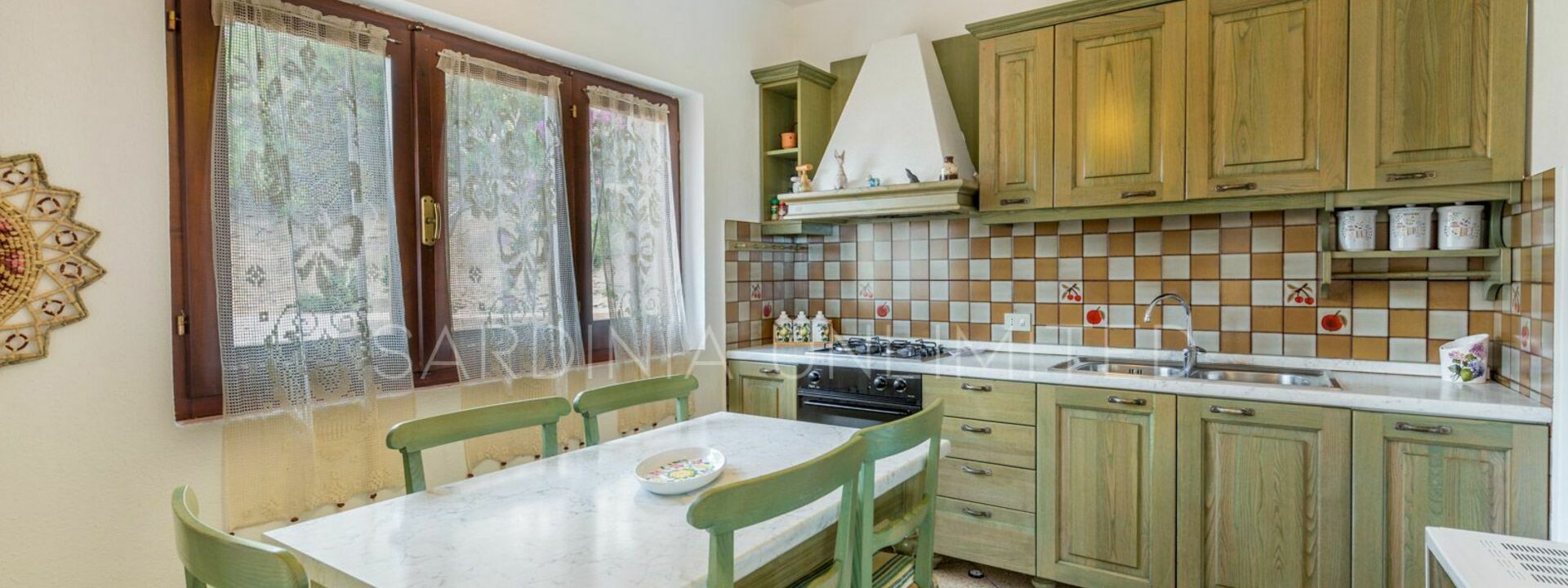 Villa Zinnia: Küche