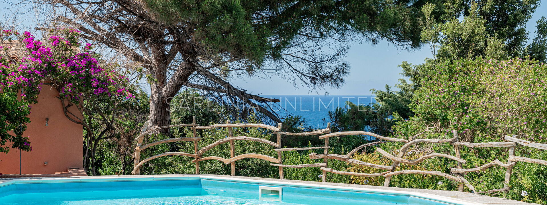 Villa Baia di Myrtama: zwembad