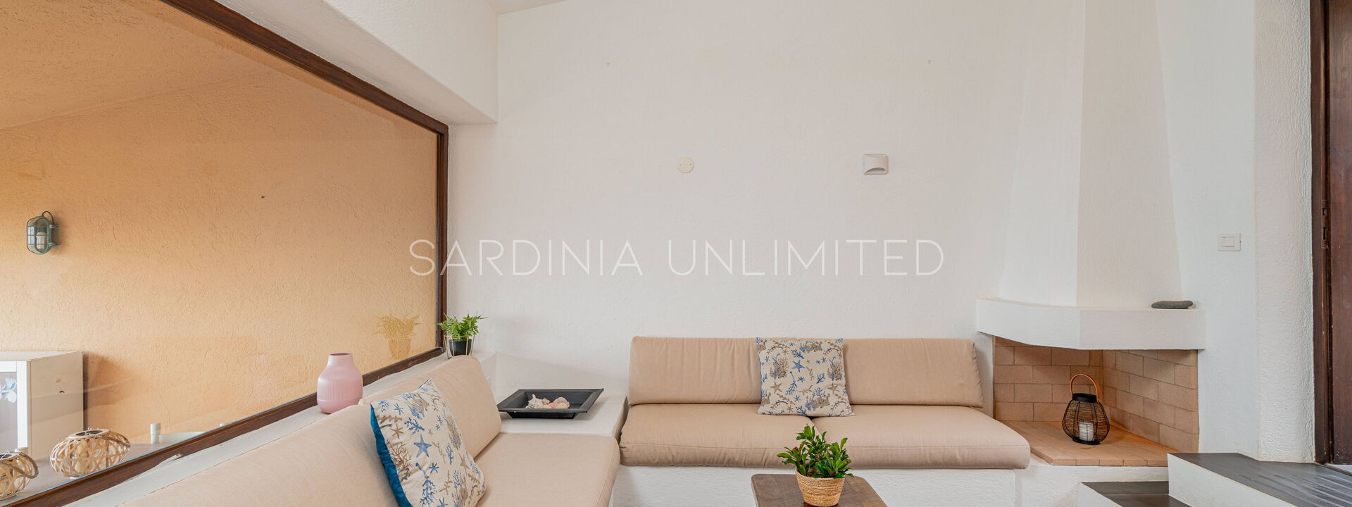 Villa Baia di Myrtama: Woonkamer