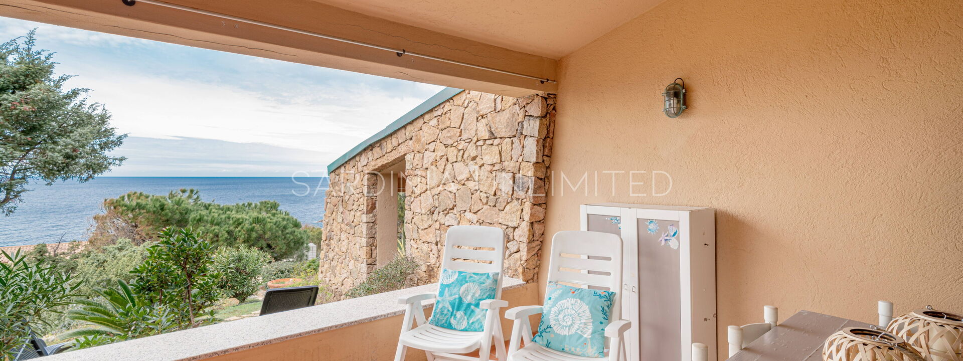 Villa Baia di Myrtama: Buitenkanten