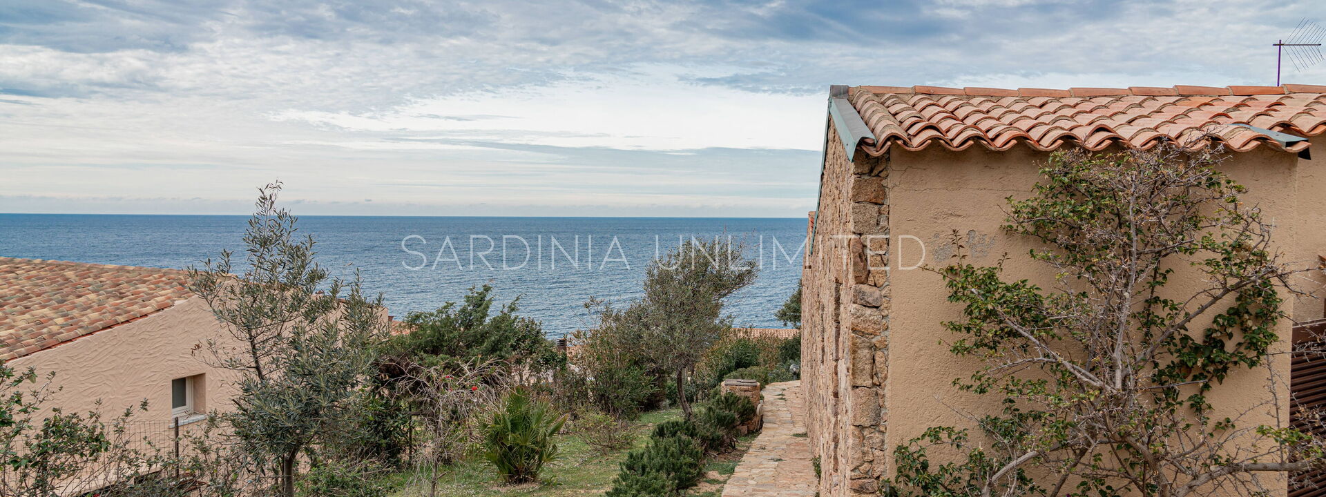 Villa Baia di Myrtama: Buitenkanten