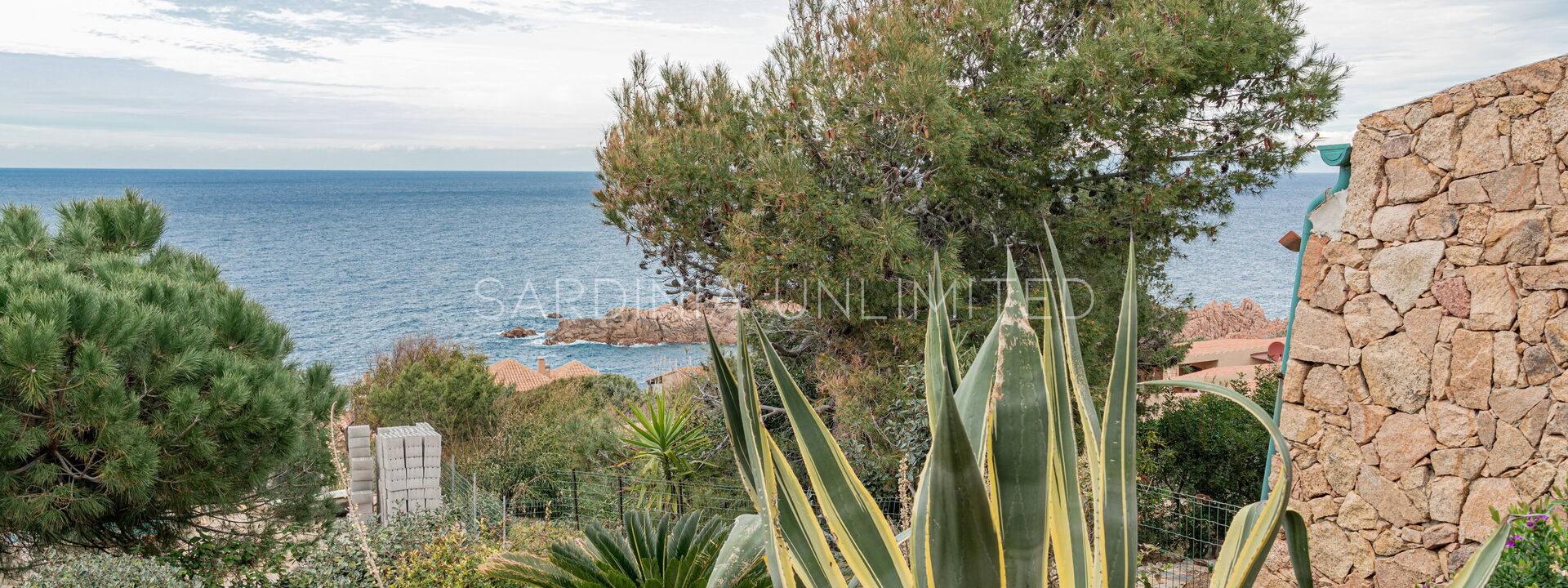 Villa Baia di Myrtama: Buitenkanten