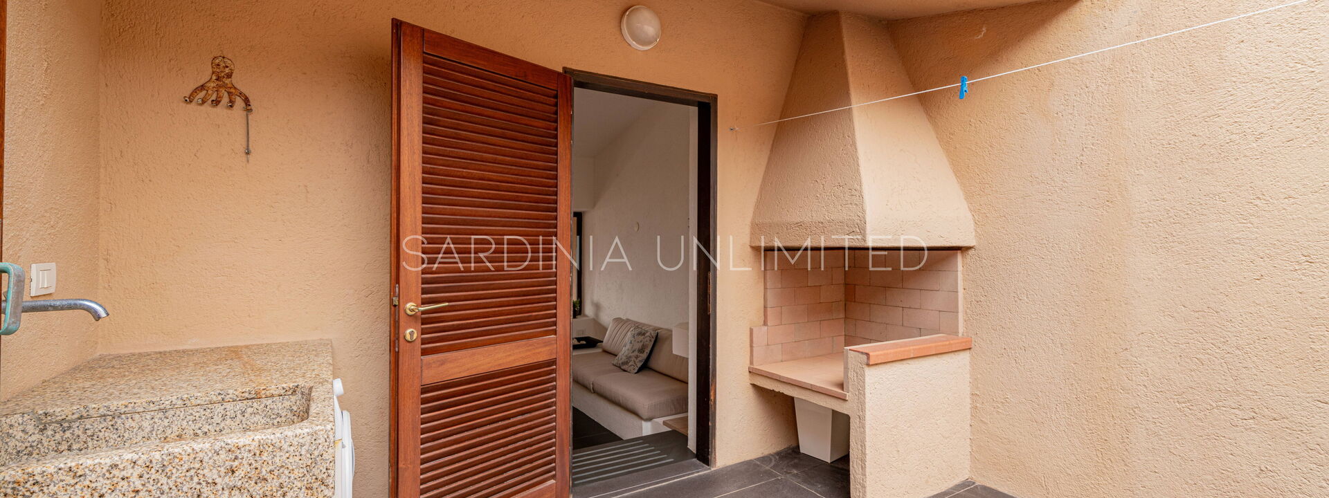 Villa Baia di Myrtama: Buitenkanten