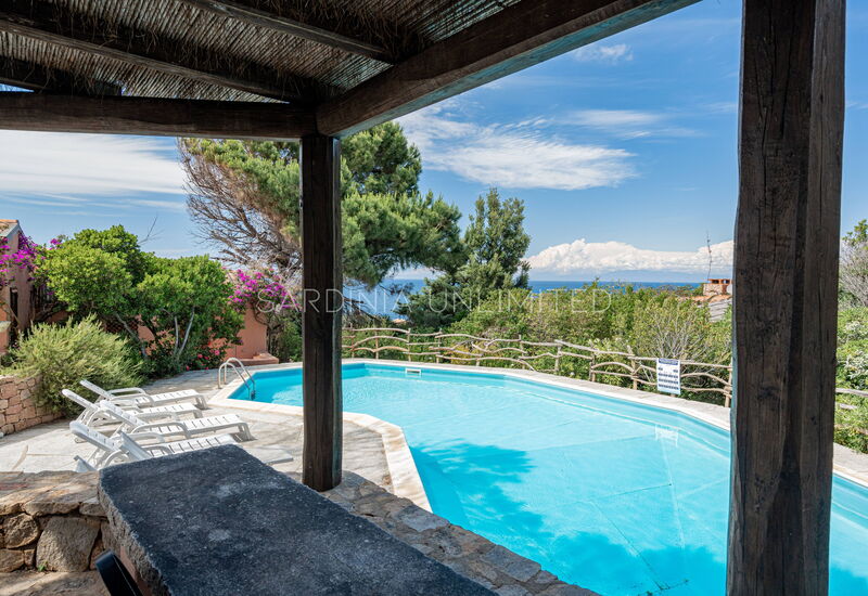 Villa Baia Di Myrtama: bassin, Vues