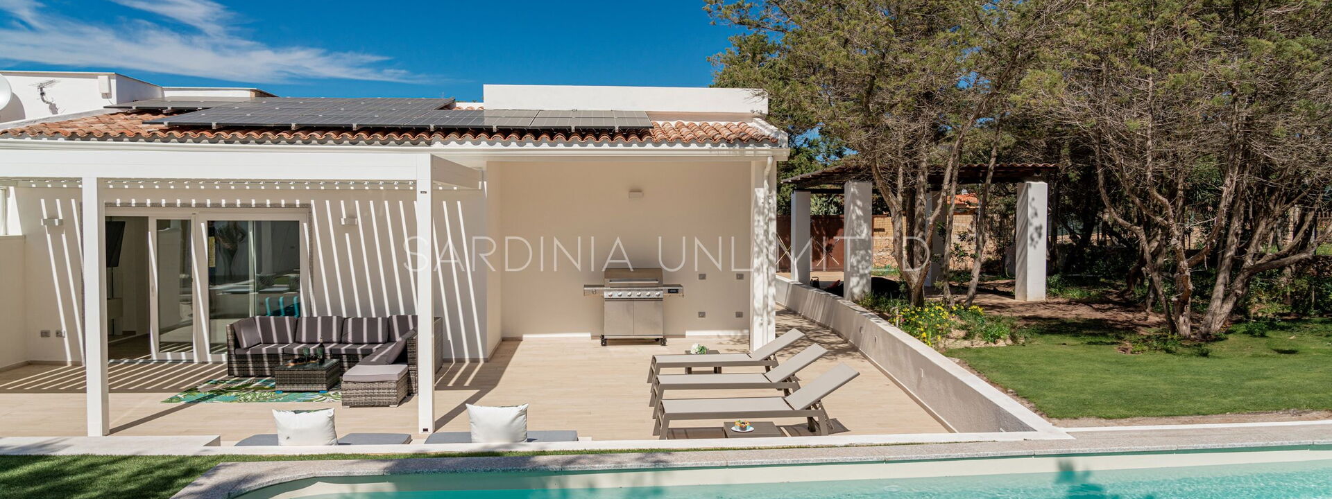 Villa Blue Kalinda: Esterni, Piscina