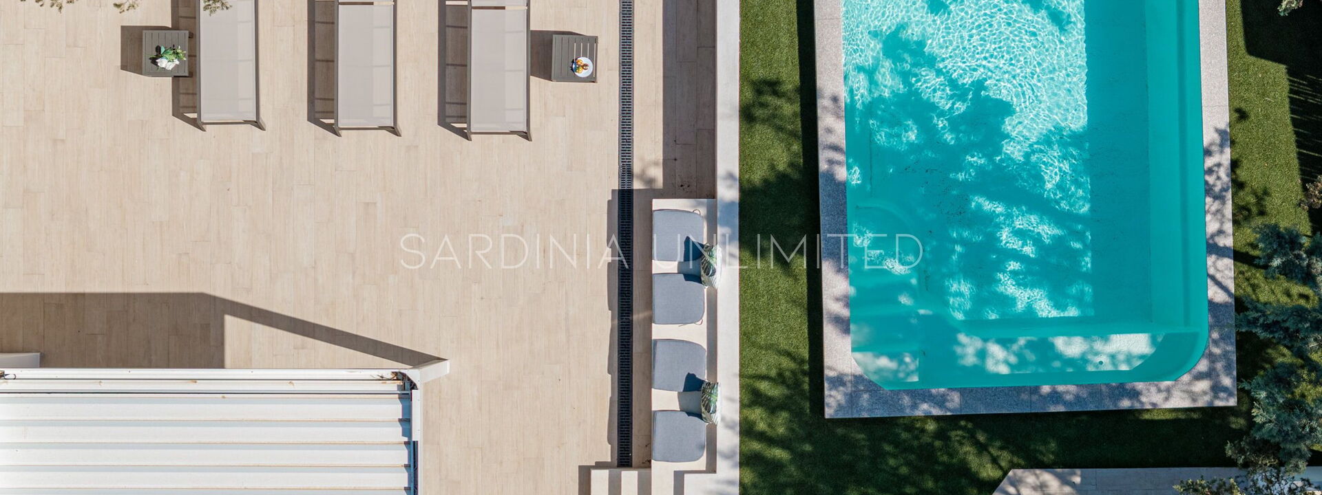 Villa Blue Kalinda: Esterni, Piscina