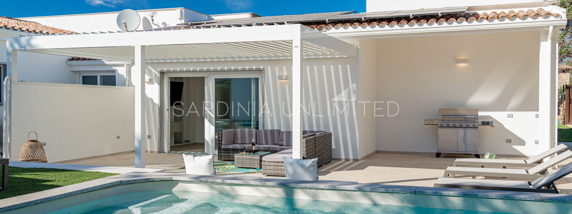 Villa Blue Kalinda: Villa con piscina Santa Teresa di Gallura | Sardinia Unlimited