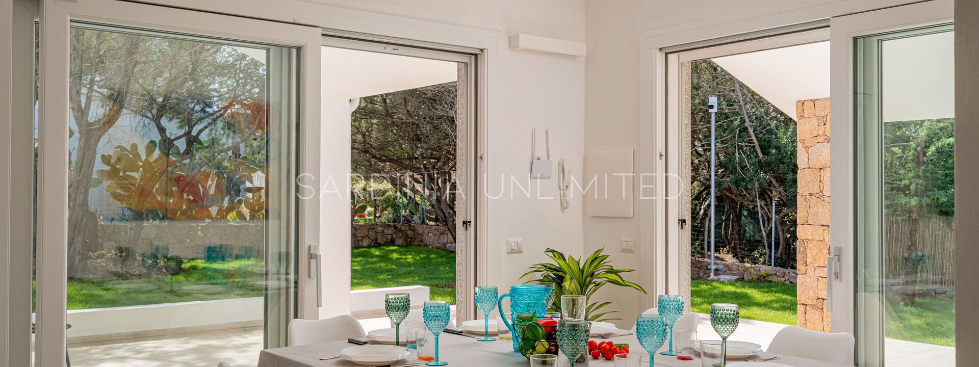 Villa Blue Kalinda: Sala da pranzo