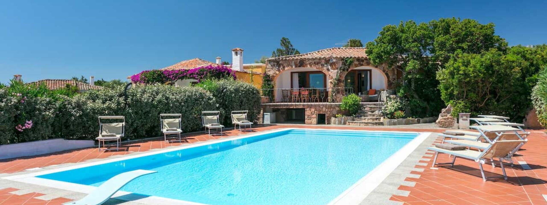 La Dama Di Molara: Piscina