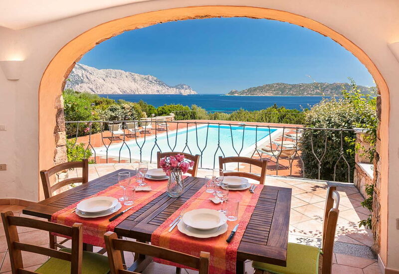 La Dama Di Molara: Dining Room, Pool