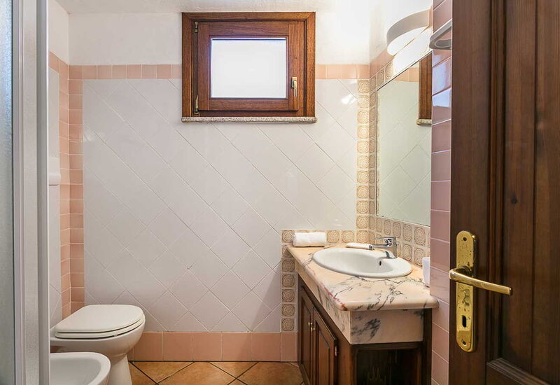 La Dama Di Molara: Bathroom