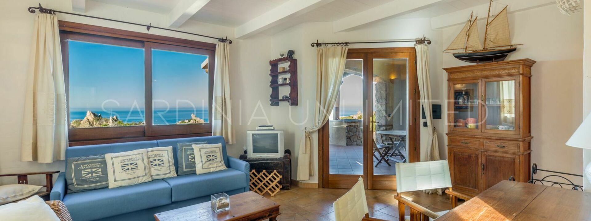 Villa Dimora Del Falco: Wohnzimmer