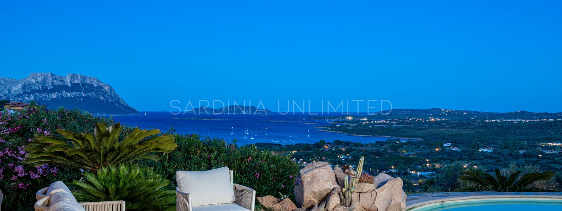 Villa Selene Blu: Keer bekeken, zwembad