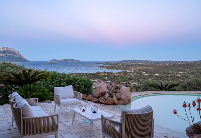 Villa Selene Blu: Pool, Scenic View