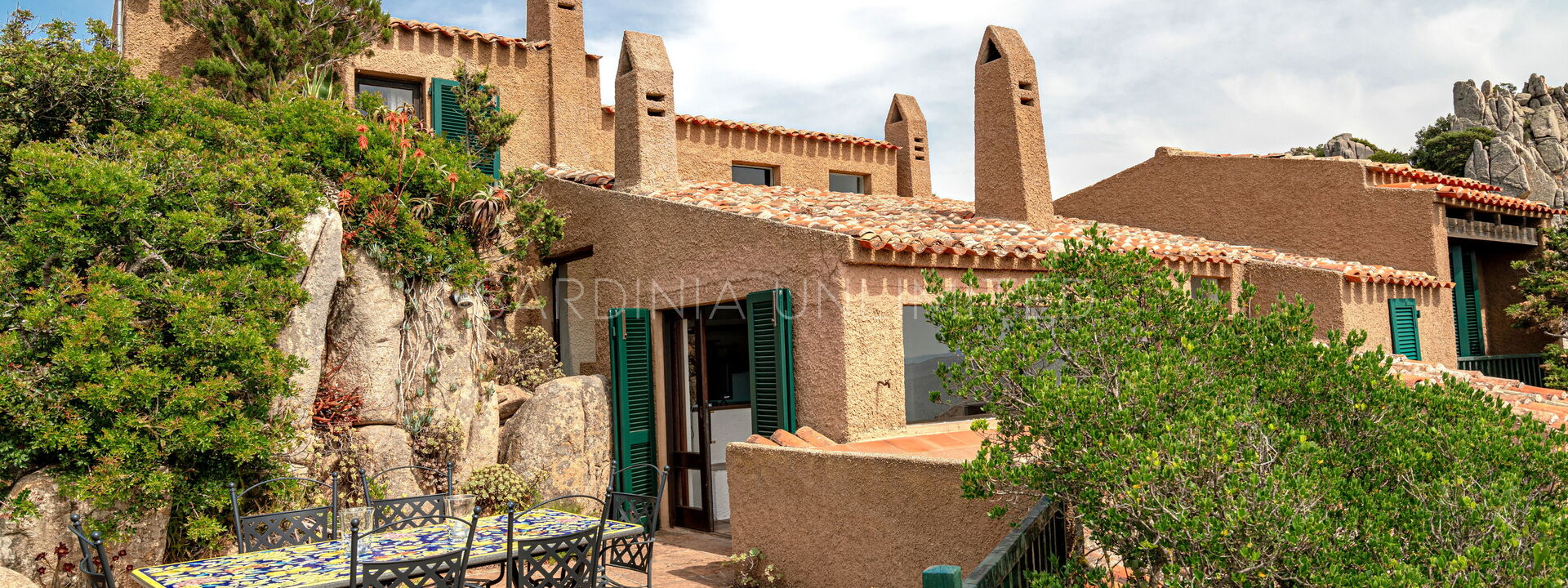 Villa Rocce Incantate: Building Exterior, Main Entrance