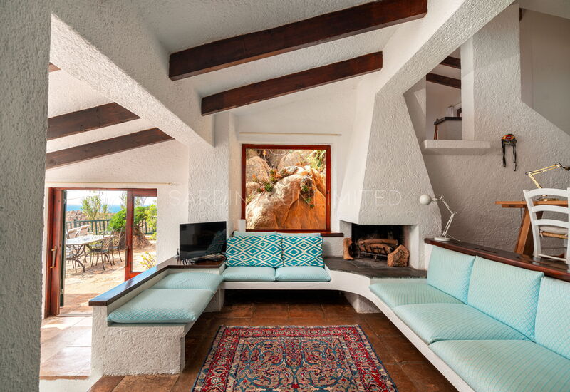 Villa Rocce Incantate: Living Room