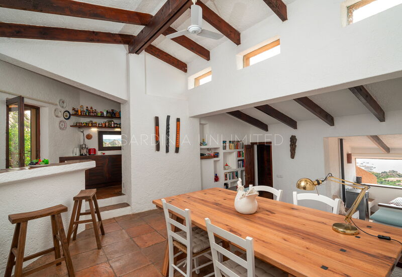 Villa Rocce Incantate: Dining Room, Kitchen