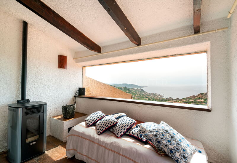 Villa Rocce Incantate: Living Room