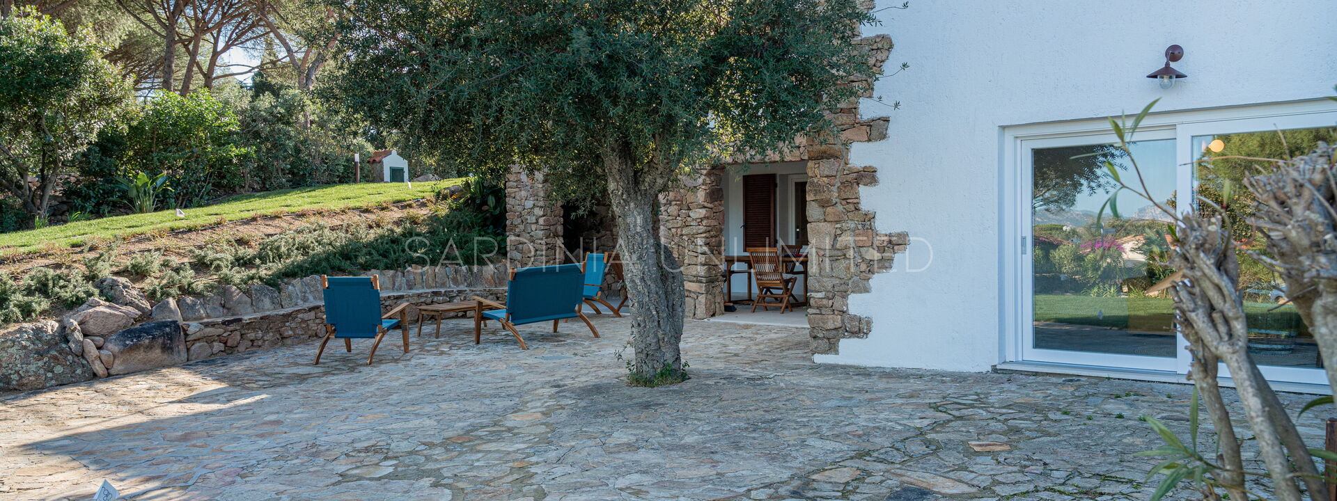 Il Richiamo di Gallura 3 Suites: Building Exterior