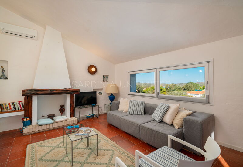 Il Richiamo Di Gallura 3 Suites: Salon, Vues