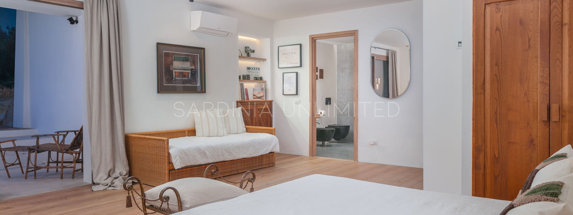 Villa Sardinian Essence