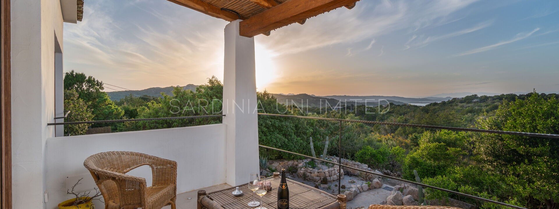 Villa Sardinian Essence