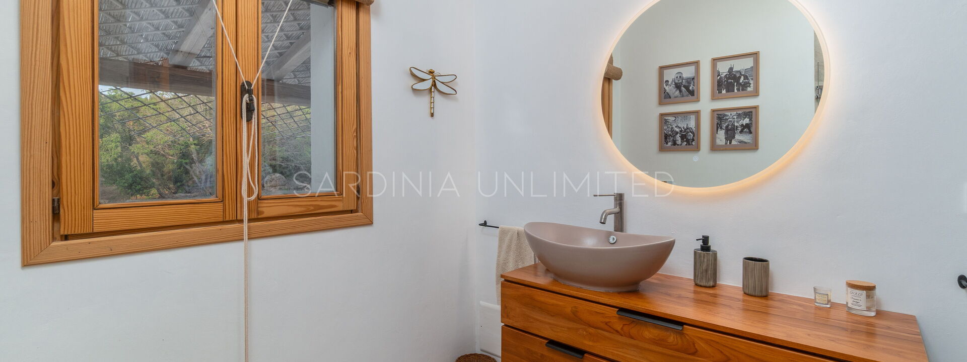 Villa Sardinian Essence