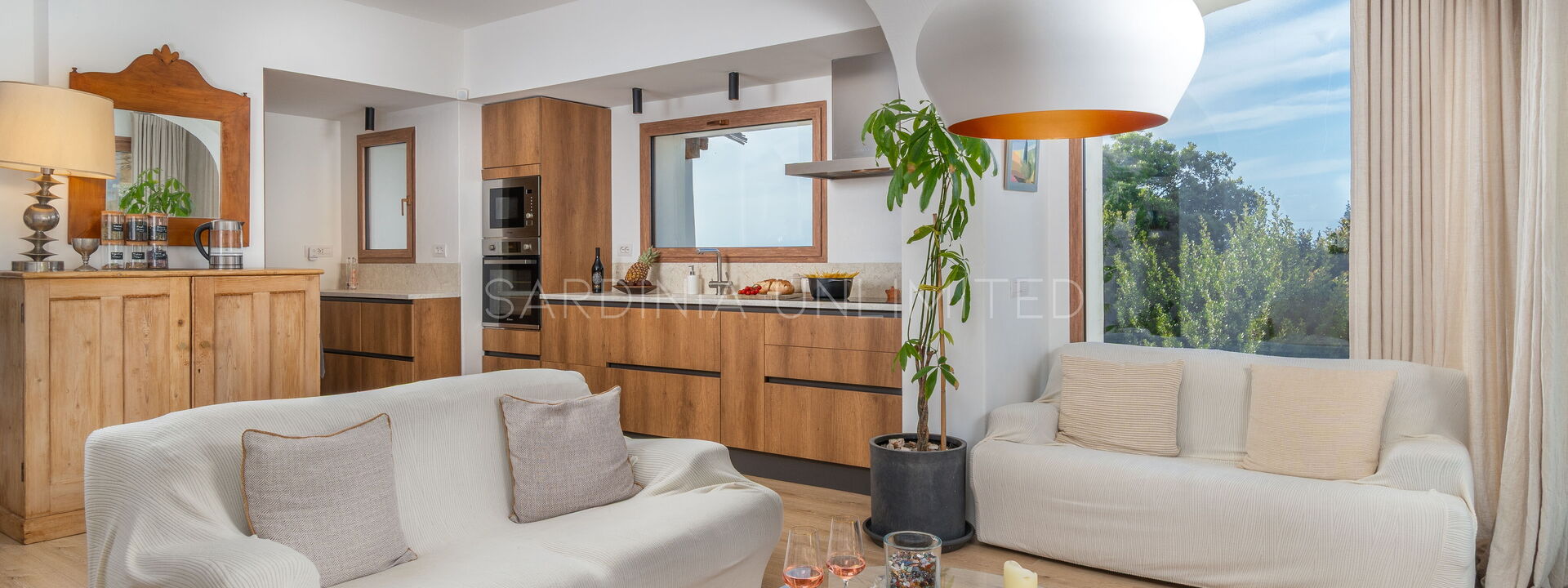 Villa Sardinian Essence