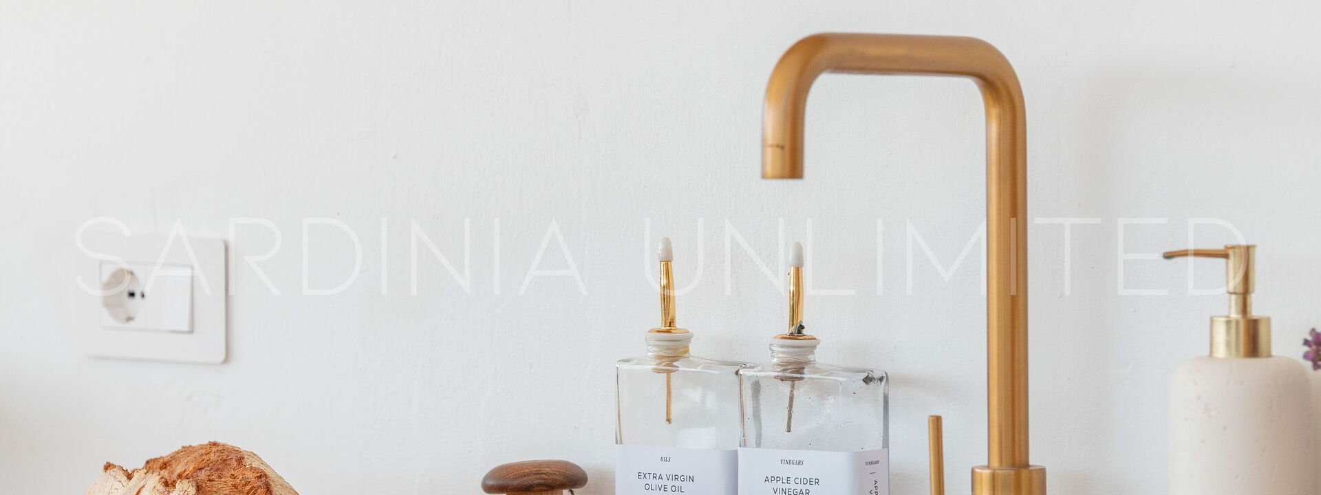 Villa Sardinian Essence