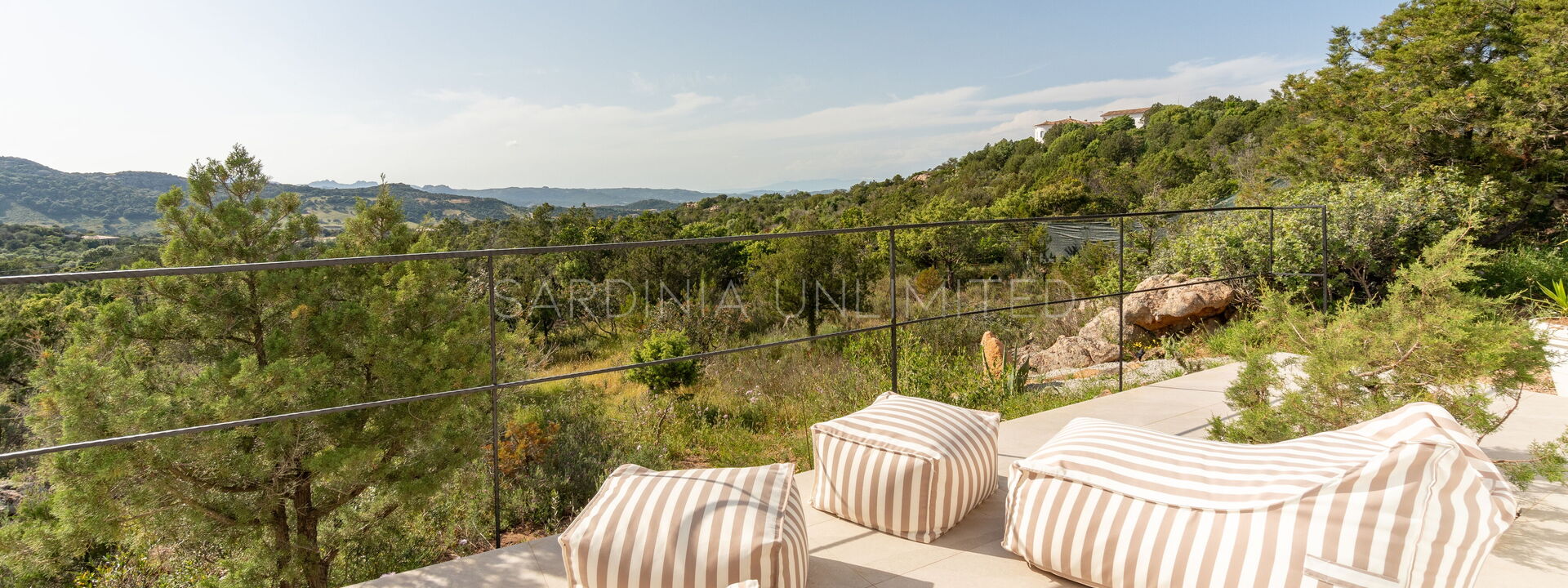 Villa Sardinian Essence