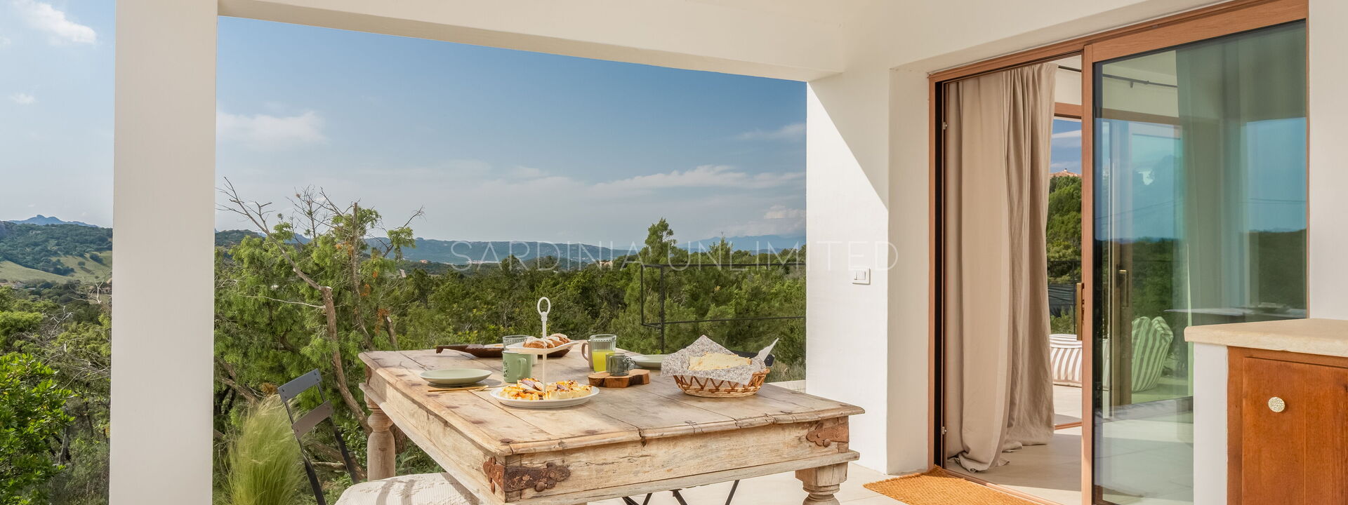 Villa Sardinian Essence