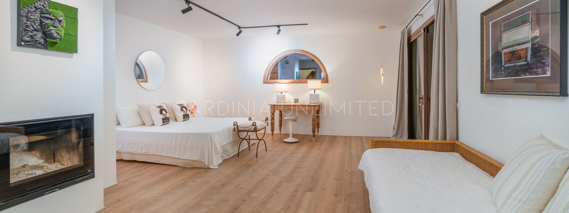 Villa Sardinian Essence