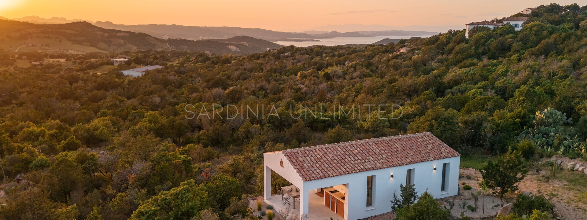 Villa Sardinian Essence