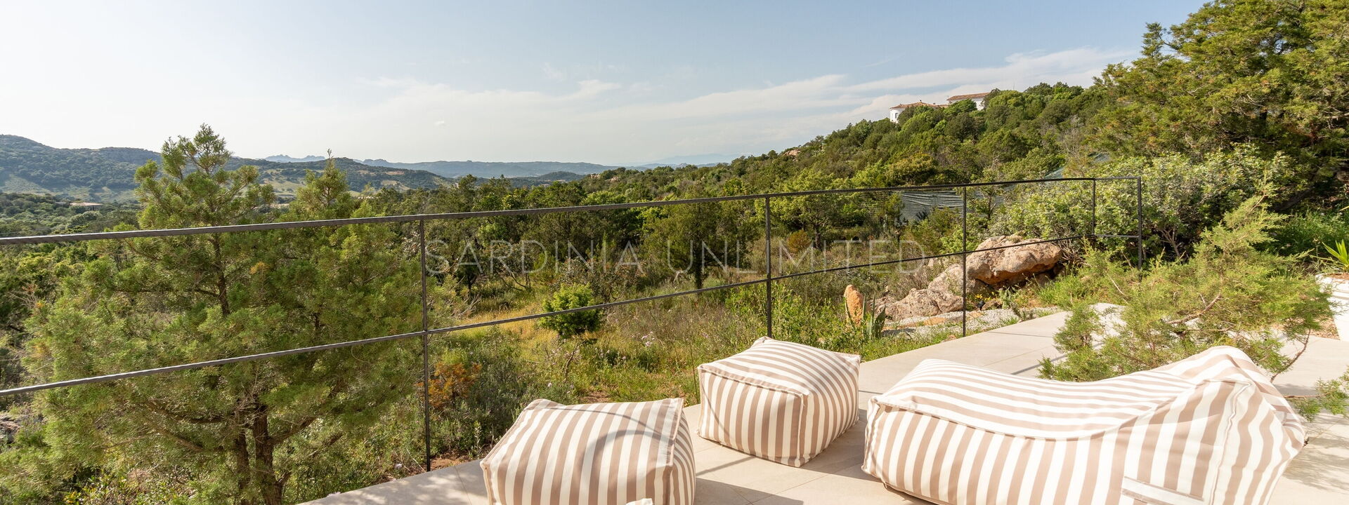 Villa Sardinian Essence